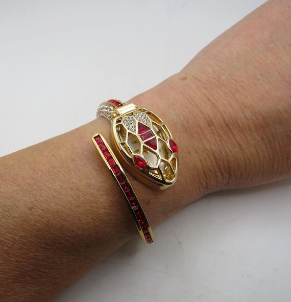Snake Watch: Gold Plated Bracelet, Red Accent - Ladies Wristwatch BB9
