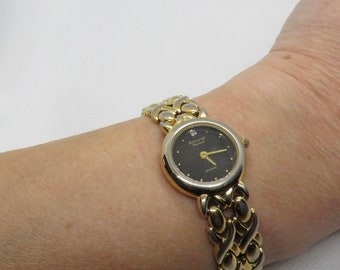 vintage watch / Diamond  Watch / Accurist watch / Vintage watch / quartz watch / Gold watch / womans watch / vintage ladies  (RB350)