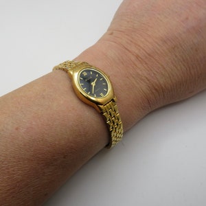 vintage watch / Quartz womens watches / vintage wrist watch / rare japan watch / vintage Watch / watch / ladies watch d3