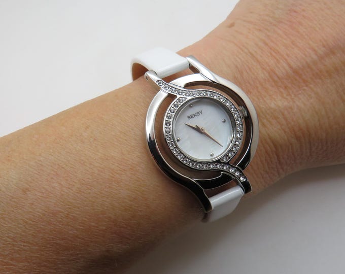 vintage Seksy Sekonda white watch /  00s dress watch / quartz Watch / watch / vintage watch (sek5)