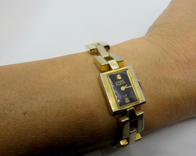 vintage watch / mechanical ladies watch / vintage Anne Klein 17 jewels wrist watch / vintage Watch / watch  / watch / ladies  watch