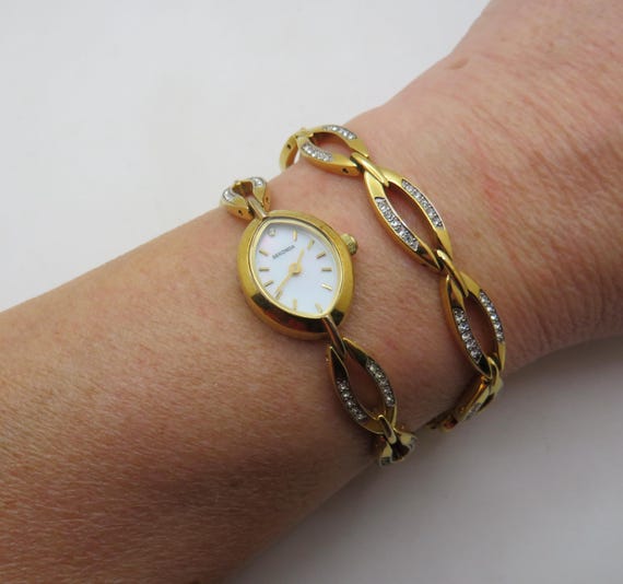 Vintage watch set / watch / Ladies Dress Watch and bracelet  / wrist size 6.5"/ womans Watch /  Gift for her (e4)