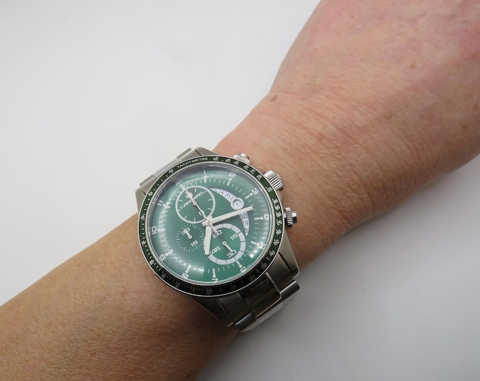 Vintage sports chronograph watch / carrero green watch / oversized dial Gents Watch / gift for him / vintage sports