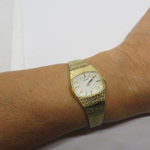 vintage Seiko / mechanical watch / Seiko hand wind / 17  jewels / womans watch / watch / vintage  watch (A4)
