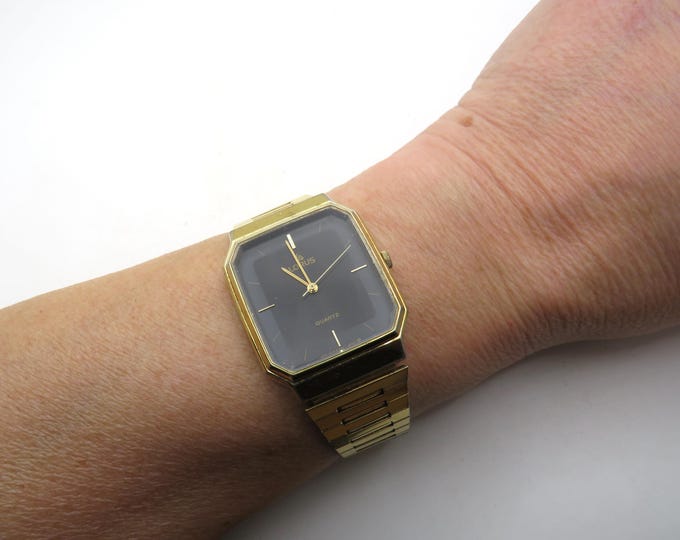 Vintage rectangle watch / tank Watch 8" wrist max  / gold watch / quartz watch / Vintage Japan Watch / Made in France / f2