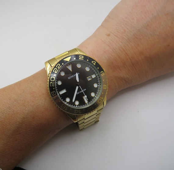 Vintage Gold-Tone Sports Watch – Classic Men’s Wristwatch / Gift for him (r24)