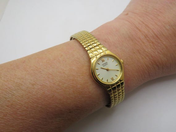 Vintage Gold plated dress watch citizen / large wrist 7.7" max / Quartz watch /  Gold Dress Watch /  Womans Watch /  Gift for her (g25)