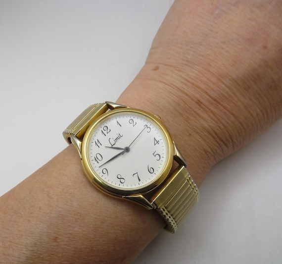 Vintage sports watch / Quartz battery / gents Dress Watch /  fashion limit  / Gift for him (p31)
