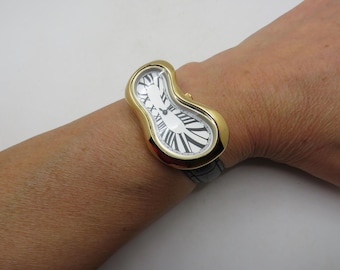 爆発時計、ダリ時計、芸術的な腕時計 - Etsy 日本