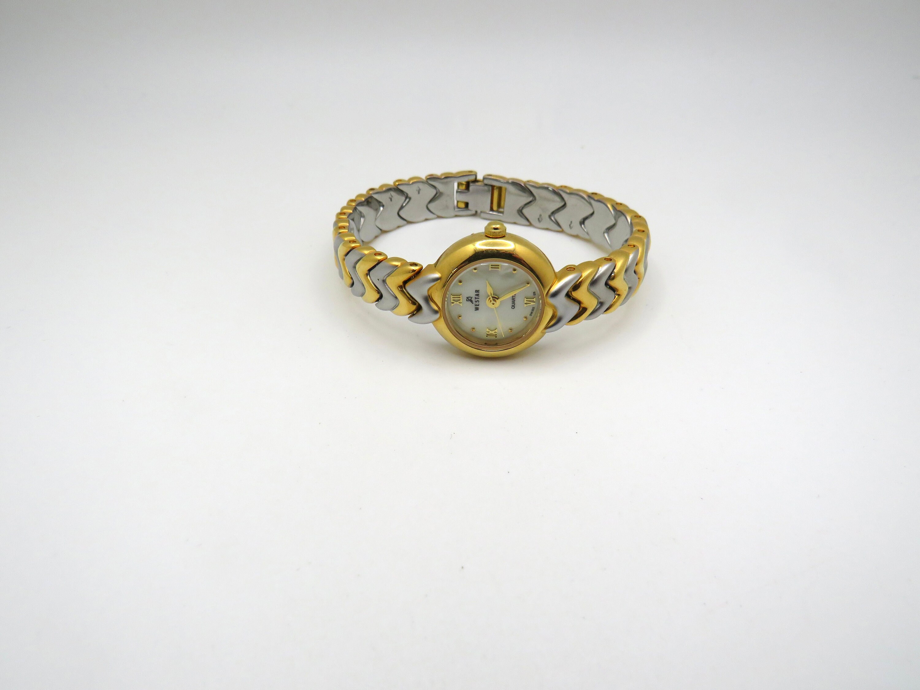 Westar quartz shop watch