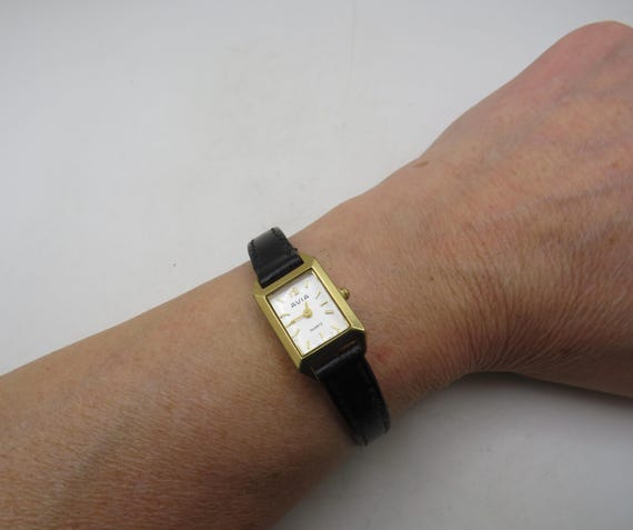 Vintage Avia Watch: Gold Plated, Rectangular Ladies Watch (p8)