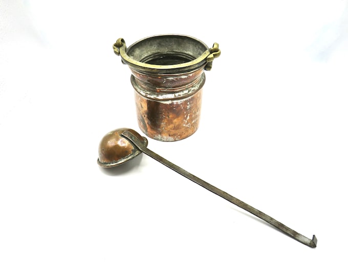 Vintage Copper bucket  with ladle  / Vintage wood burner / Vintage kitchen / vintage gift / copper planter