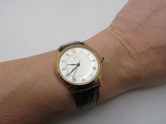 Timex Q Watch / sports watch / Vintage watch / quartz watch / gold watch / vintage gents / watch / gift for him  (R5)