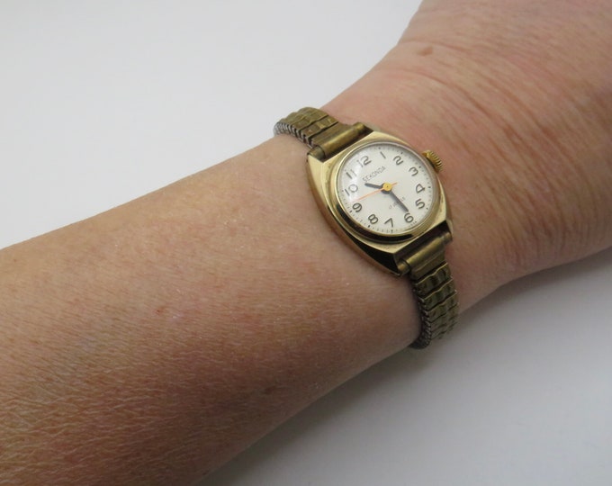 vintage watch / Sekonda mechanical ladies watch / vintage wrist watch / vintage Watch / watch  / watch / g22
