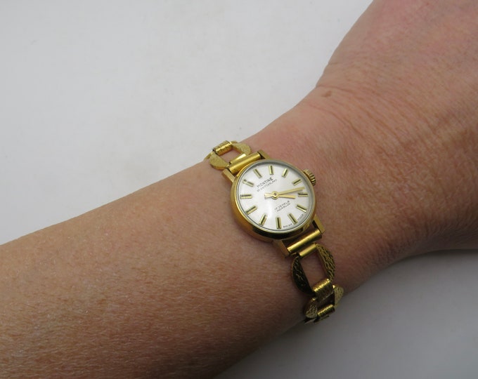 vintage Swiss watch / gift for her / vintage 6" wrist watch / mechanical watch / vintage watch / vintage 60s / womans watch (a28)