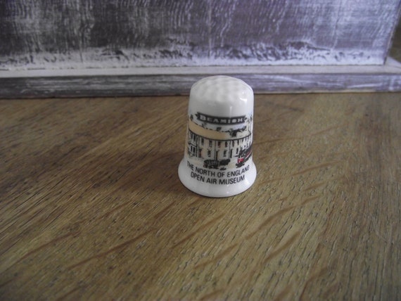 Vintage thimbles / Beamish / beautiful Fine Bone China / bone china England made / AR3