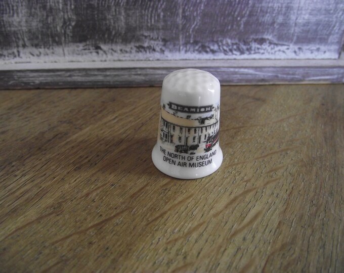 Vintage thimbles / Beamish / beautiful Fine Bone China / bone china England made / AR3
