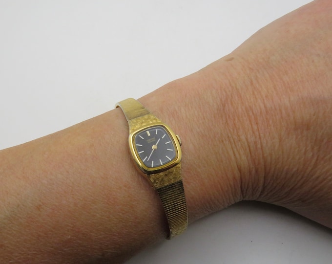 vintage watch / vintage seiko wrist watch / womans watch /  vintage watch / vintage sport  / gold watch / ladies watch (k4)