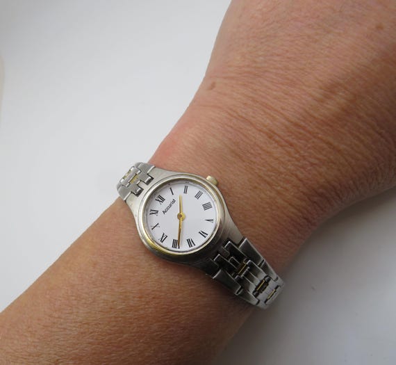 Vintage watch / sports watch / two tone gold Watch / womens Watch / Accurist  Gift for her (s10)