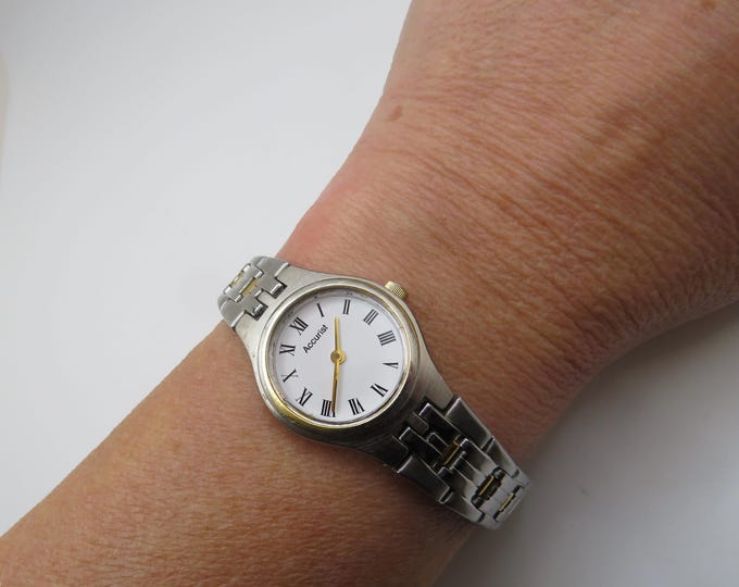 Vintage watch / sports watch / two tone gold Watch / womens Watch / Accurist  Gift for her (s10)