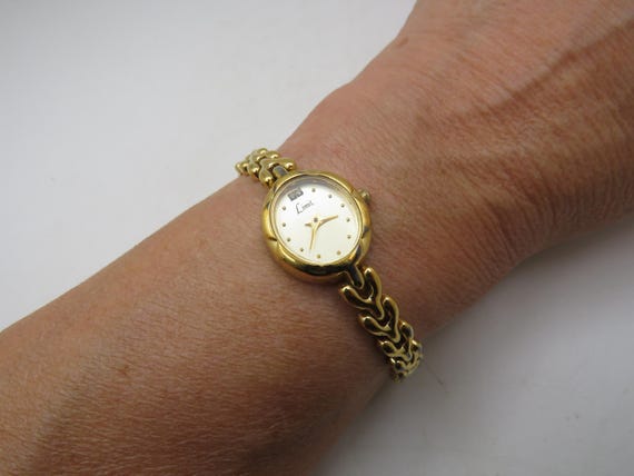 Vintage Ladies Gold Dress Watch - Limit Quartz - 1990s (K28)