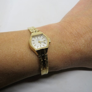 Vintage gouden mechanisch horloge / dames Gold Dress Watch / dameshorloge / cadeau voor haar