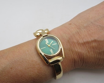 Vintage Green Dial Bracelet Watch: Gold Plated Heart Charm (AA31)