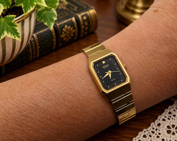 vintage seiko sx wrist watch / rectangle gold watch / adjustable wrist size / vintage gift / watch / ladies watch (w11)