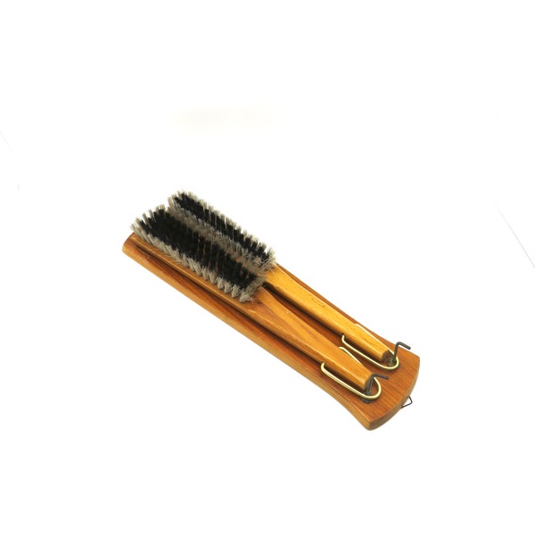 vintage teak clothes brush hipster /  Mid Century Wooden  clothes brushes / 1970s brush  beautiful  / (RB3)
