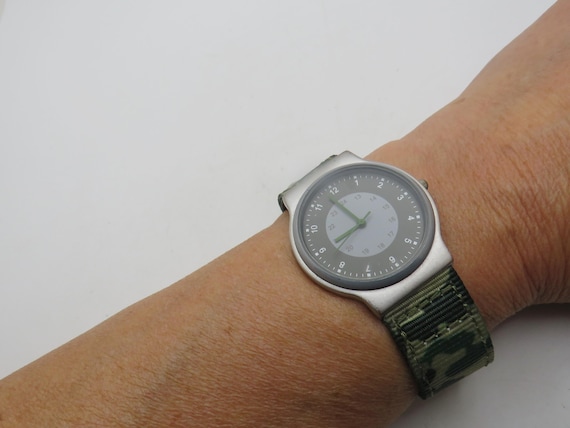 Vintage Army Style Quartz Watch: Stainless Steel, New Nylon Strap (Y0)