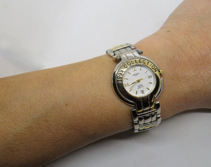 vintage watch / classic ladies Watch / Hong Kong watch / Vintage watch / quartz watch / watch / watch / vintage ladies / watch