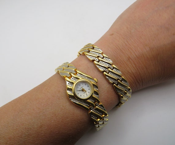 Vintage watch set / watch / Ladies Dress Watch and bracelet  / womans Watch /  Gift for her (J17)