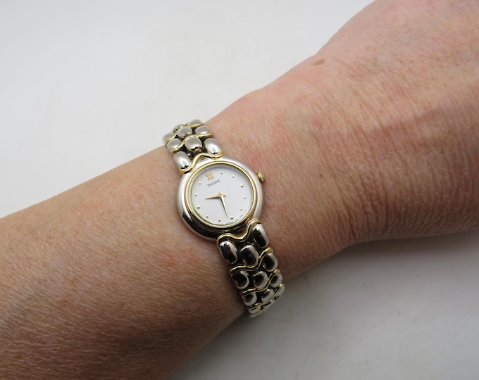 Vintage Two-Tone Pulsar Dress Watch by Seiko – 6.5" Wrist Size u10