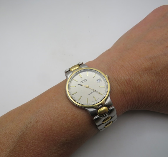 Vintage watch / Record longines Quartz watch / gold plate bi-metal watch / vintage gents Watch / watch / vintage sport  7.6" wrist / u4