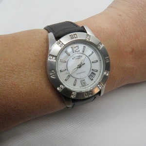 vintage watch / Rotary nice diamond sport dial Watch / swiss  watch / Vintage / quartz watch / diver watch / watch / vintage ladies / watch