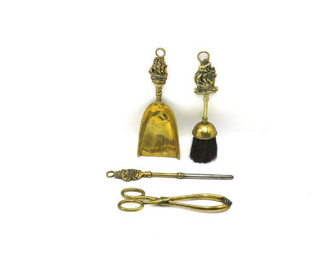 vintage ship brass / coal fire companion set /  vintage brass / house / c1960