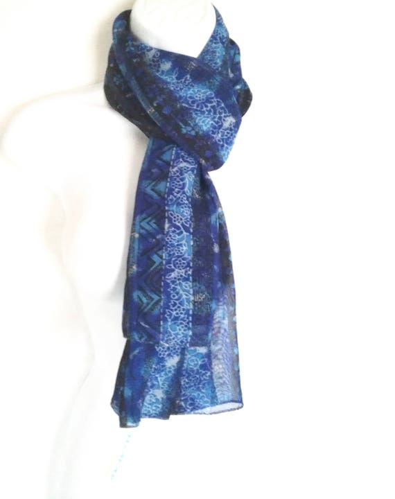 vintage scarf / scarves / made in England / vintage scarf  / ladies wear / vintage clothing /  gift for her / retro scarf / 60's scarf