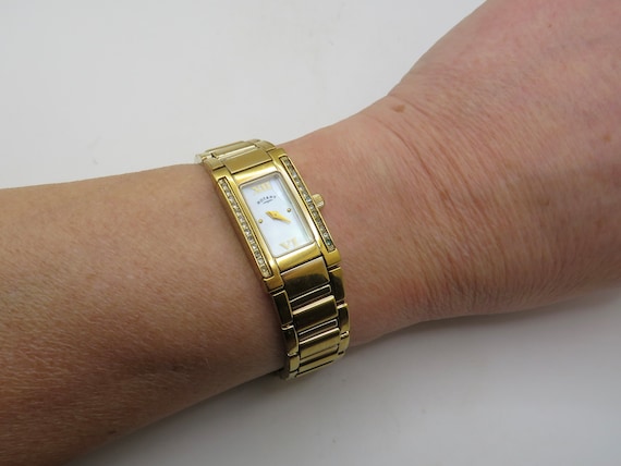 Vintage rotary rectangle watch / 6.2" wrist Dainty Quartz watch /  gold Dress Watch / womens Watch /  Gift for her (e7)