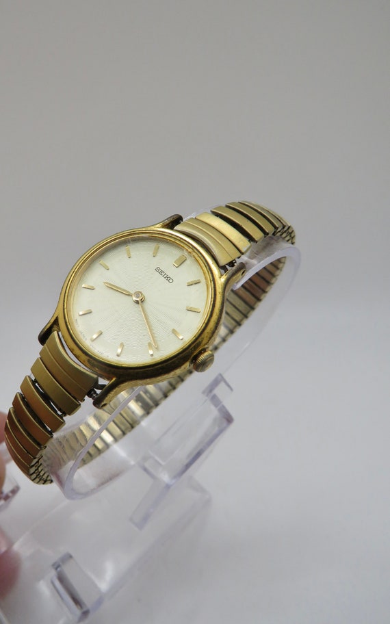 vintage gold watch / 7" wrist size watch expandin… - image 5