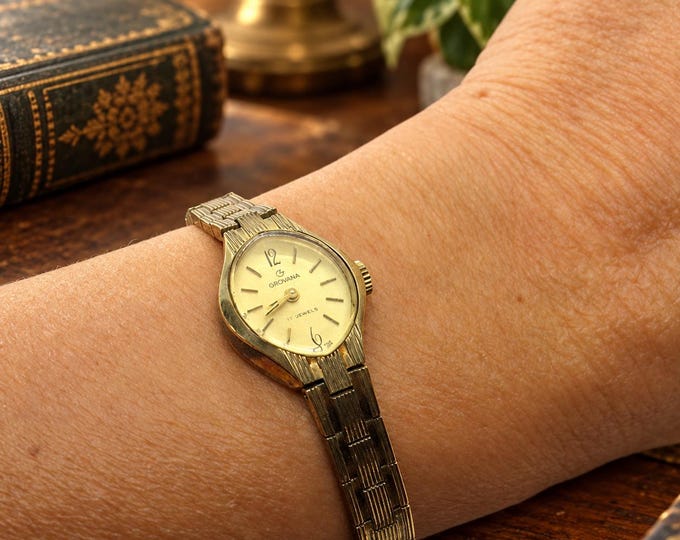 vintage Swiss watch / gift for her / vintage wrist watch / mechanical watch / vintage watch / vintage 60s / womans  watch (d15)