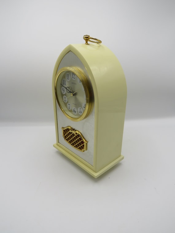 seiko clock / alarm mantel clock / retro clock  / vintage Japan /  Working alarm clock / (A)