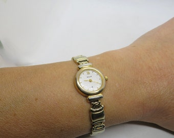 vintage watch / classic ladies Watch / accurist watch / Vintage watch / quartz watch / watch / vintage ladies / B42