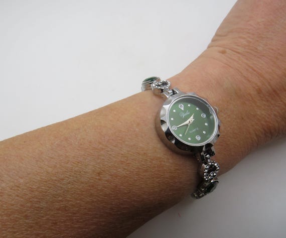Green Heart Watch: Vintage Yale Bracelet Watch AA7