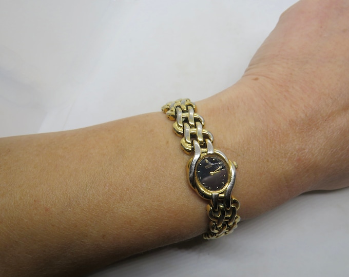 Vintage seiko watch /  large wrist 6.9" Quartz womens watch / Ladies gold Dress Watch /  tank Watch /  Gift for her