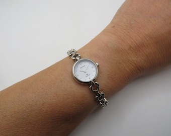 vintage diamond watch / 6.7" wrist size watch / watch for womens  90s watch / vintage Watch / watch  ladies  watch (a12)