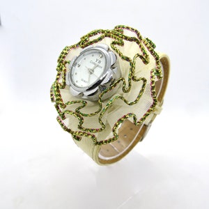 Vintage watch / Lace dress watch / white dial Quartz watch / Ladies flower Dress Watch /  ladies Watch /  Gift for her