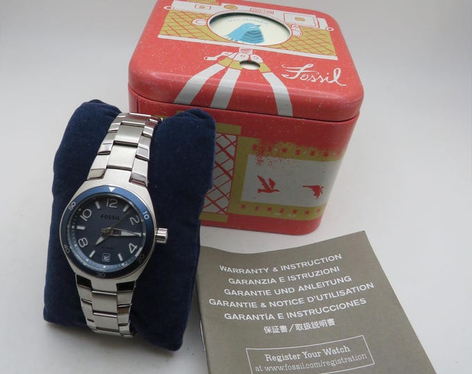 Fossil divers Ladies Quartz Watch (7.6" Wrist) – Classic Design, Original Box