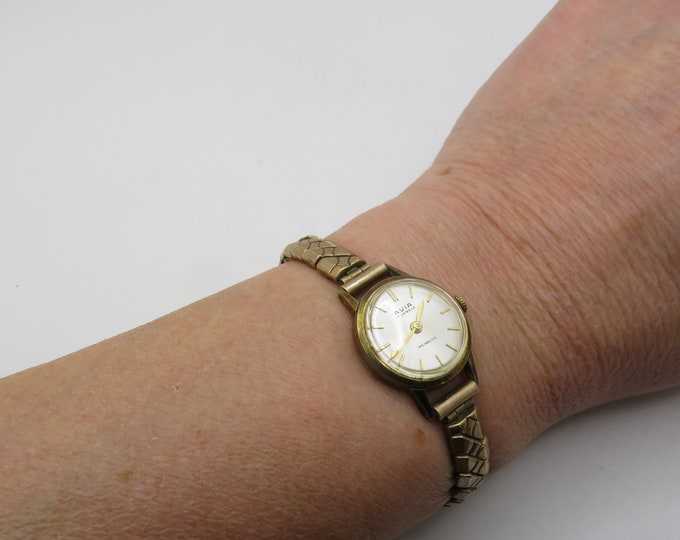 Vintage mechanical watch / woman's Watch /  Avia Watch /  Gift for her / old retro watch (a15)