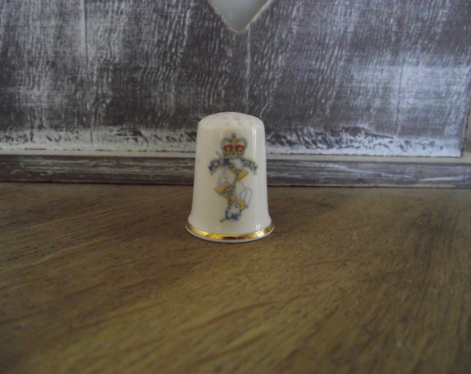 Vintage thimbles / winton square thimble / beautiful Fine Bone China / bone china England made / J3