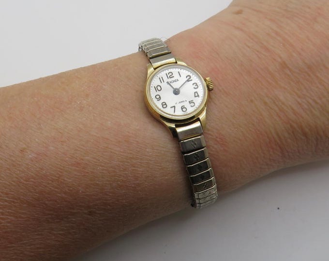 vintage watch / Sekonda mechanical ladies watch / vintage wrist watch / vintage Watch / watch  / watch / ladies  watch  (c19)